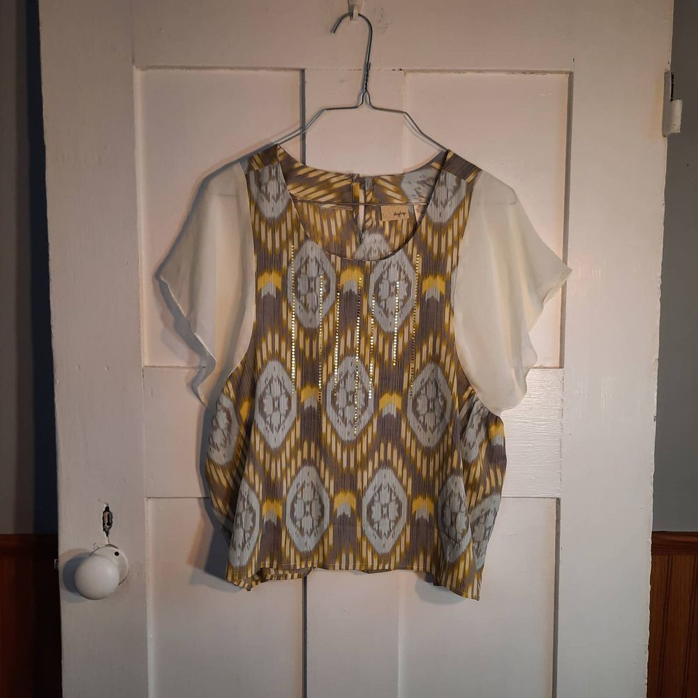 DAYTRIP Grey Off-White Boho Print Metallic Flutter Sleeve Blouse MEDIUM